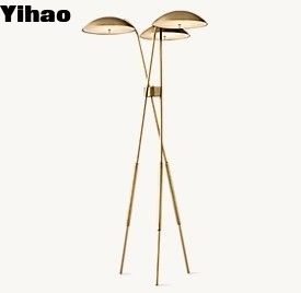 Beli Lampu lantai kontemporer berkawat keras Lampu lantai kuningan yang diikat dengan varnish pembuatan online