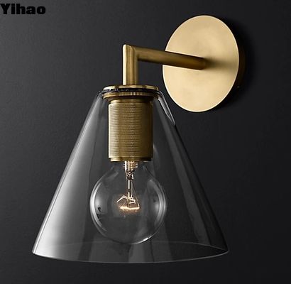 Lampu dinding modern di dalam ruangan