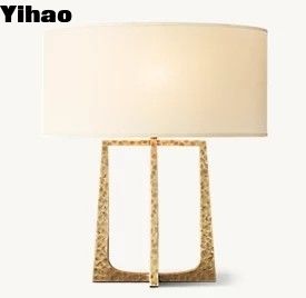 Lampu Meja Kayu LED Gaya Rumah Tangga Dengan Bayangan Linen Oval Putih