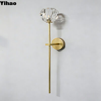 Nordic Antique Brass Wall Lamp dengan Crystal Clear Glass Shade dan 2700K Warm White LED Lighting